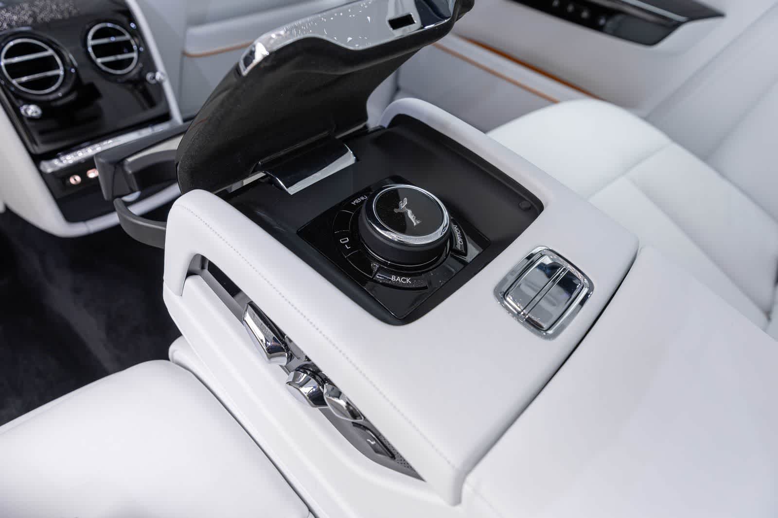 2027 Rolls-Royce Phantom 