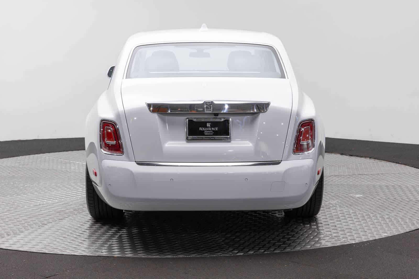 2027 Rolls-Royce Phantom 