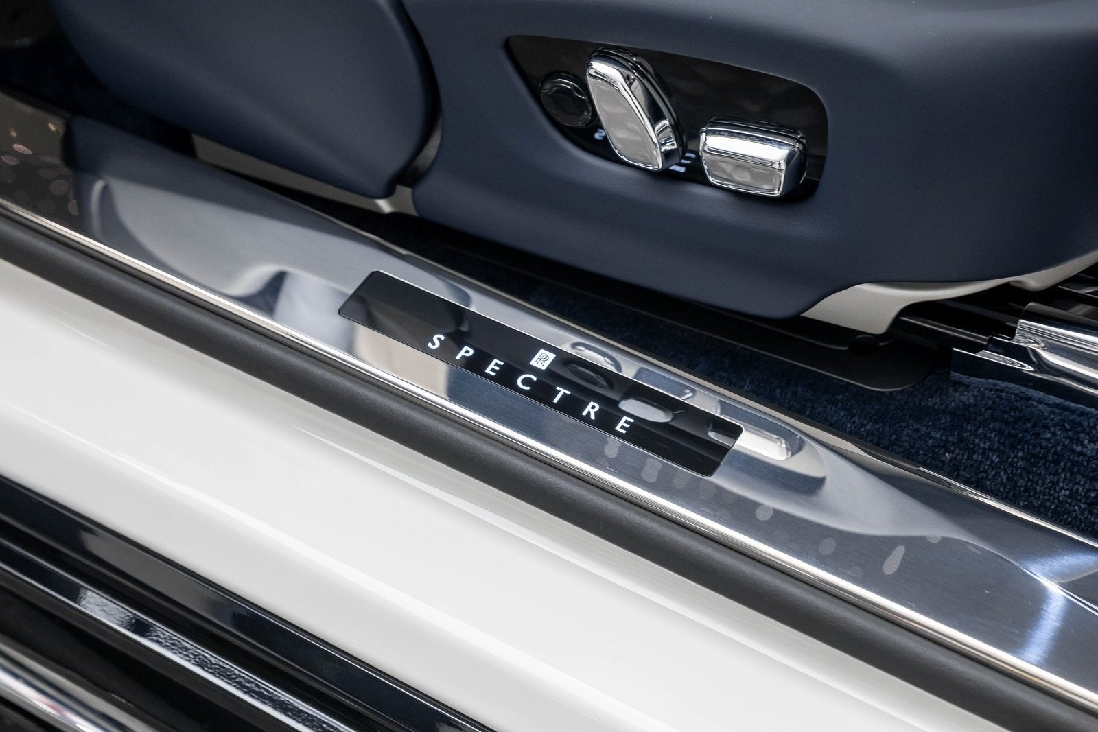 2026 Rolls-Royce Spectre 