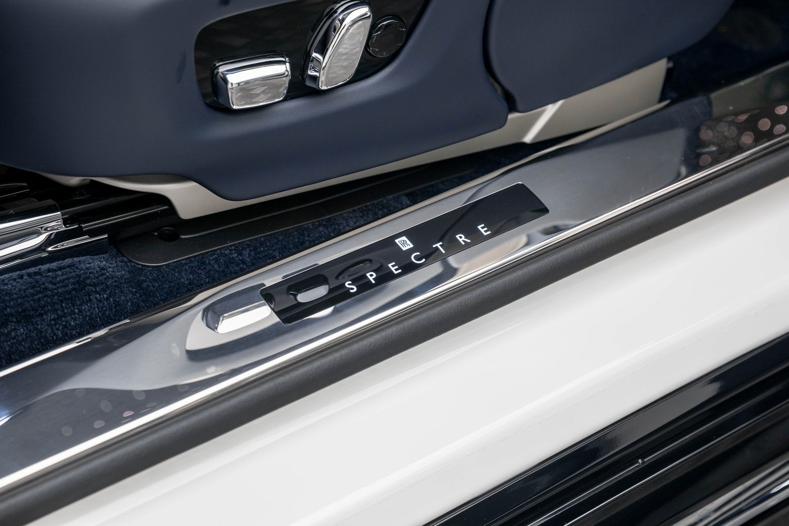 2026 Rolls-Royce Spectre 