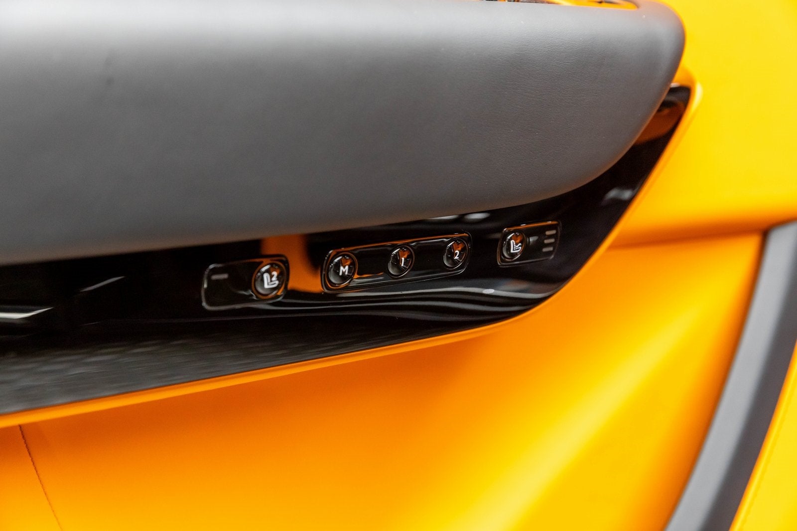 2026 Rolls-Royce Cullinan 