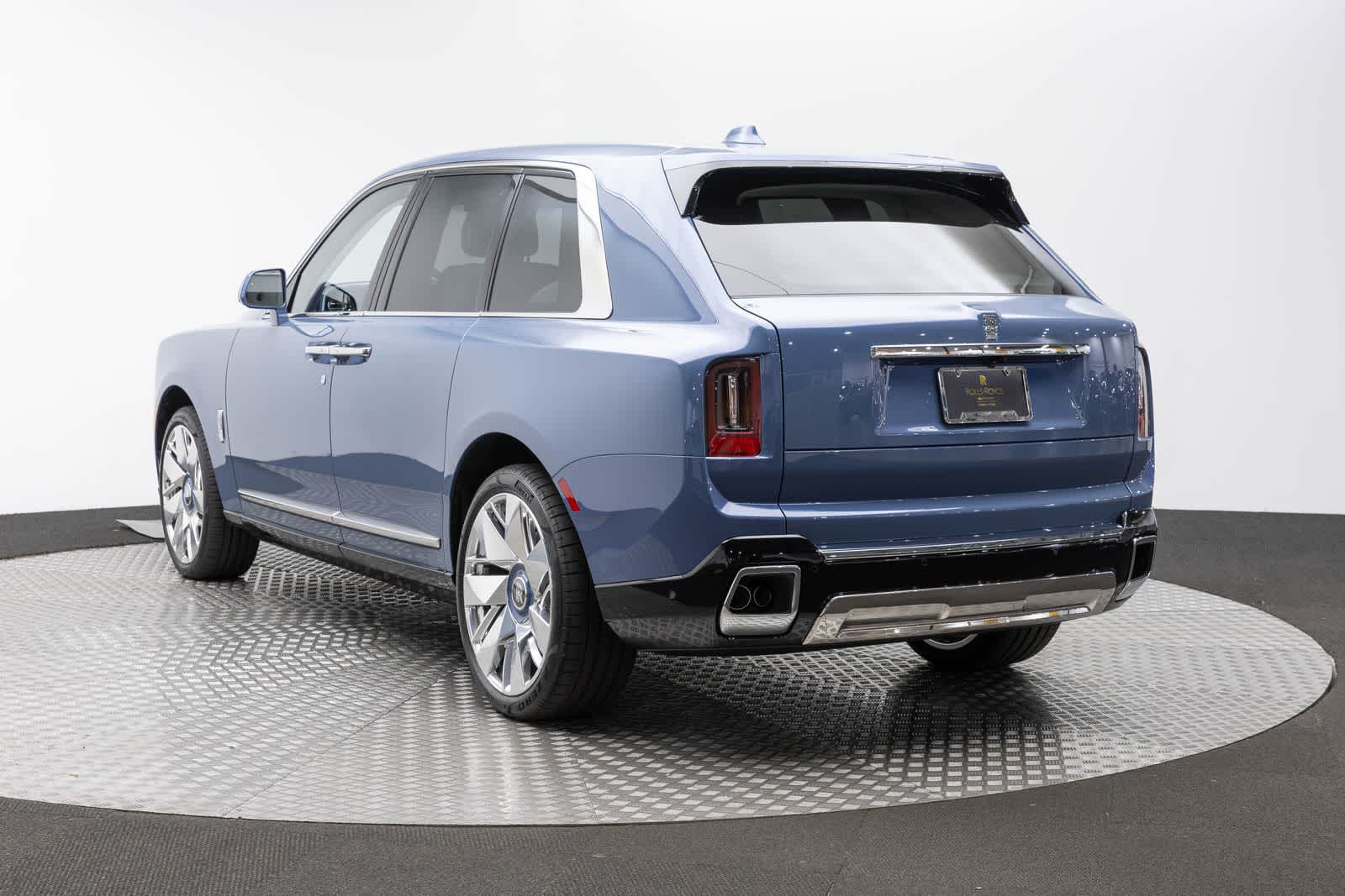 2027 Rolls-Royce Cullinan 