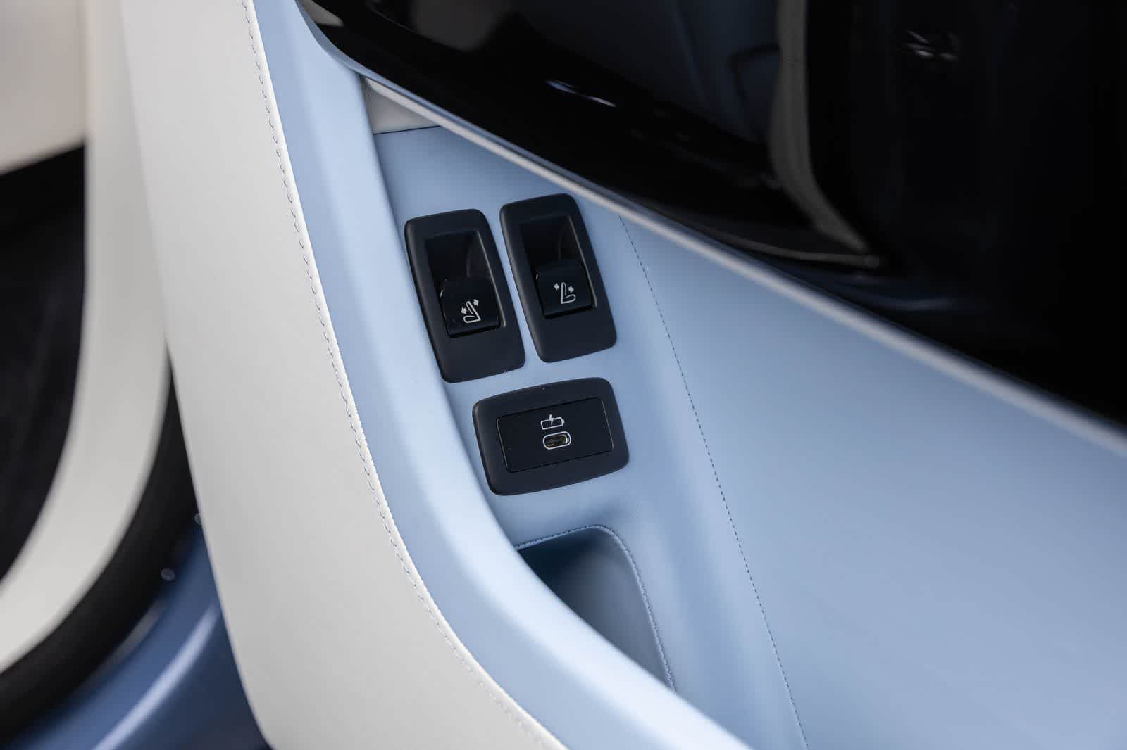 2027 Rolls-Royce Cullinan 