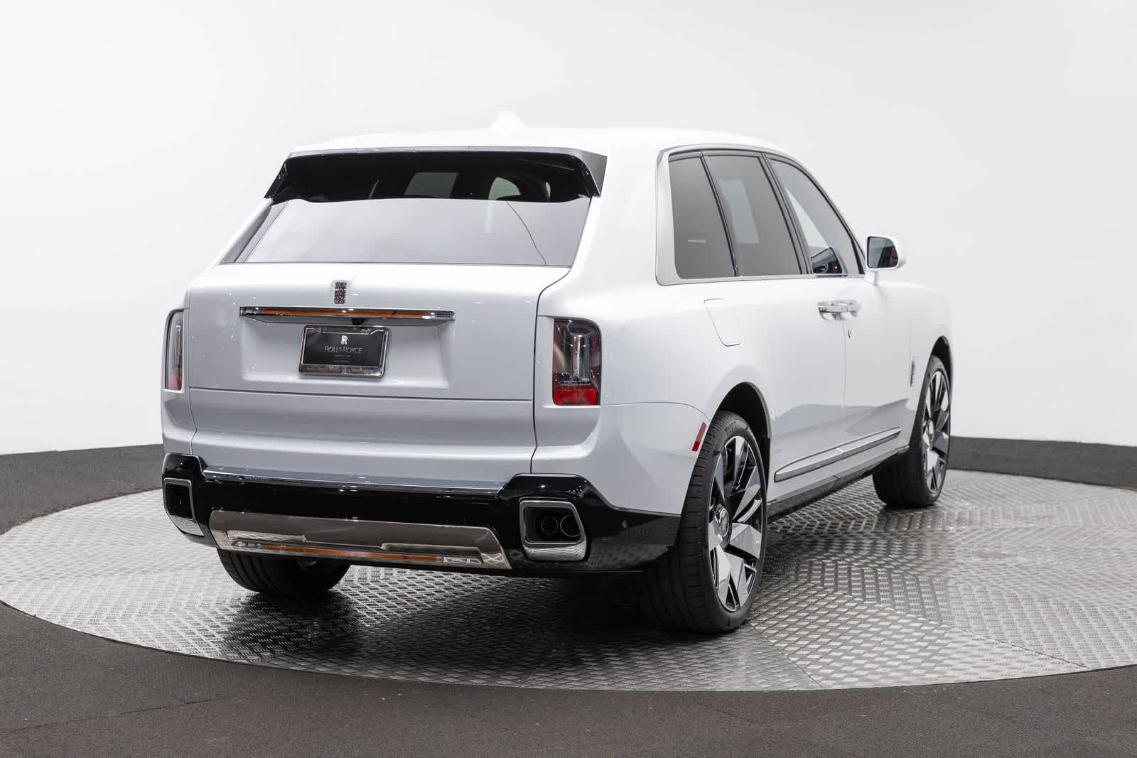 2027 Rolls-Royce Cullinan 