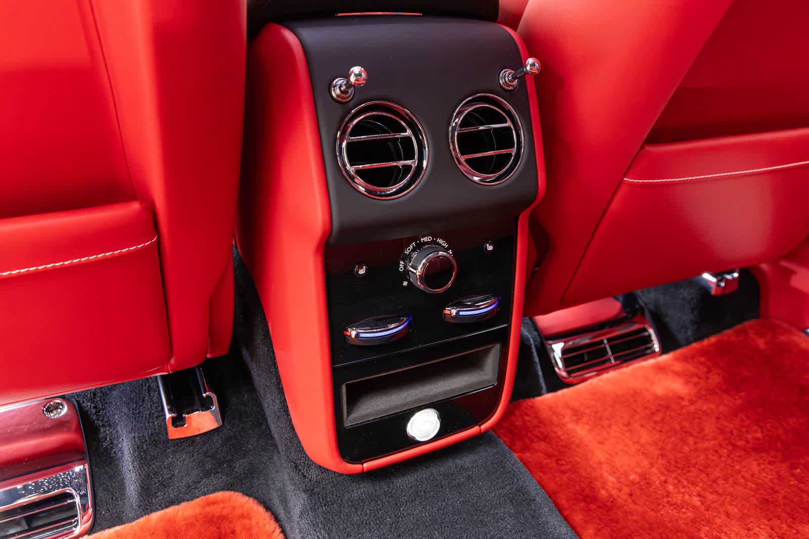 2027 Rolls-Royce Cullinan 