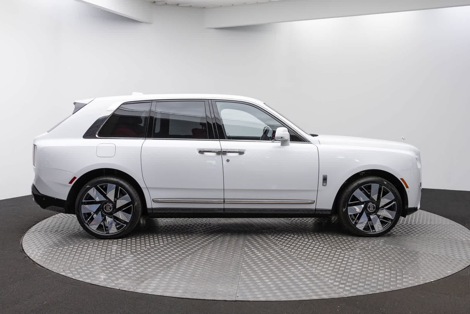 2027 Rolls-Royce Cullinan 
