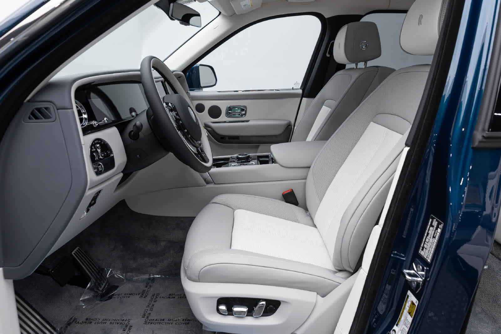 2027 Rolls-Royce Cullinan 