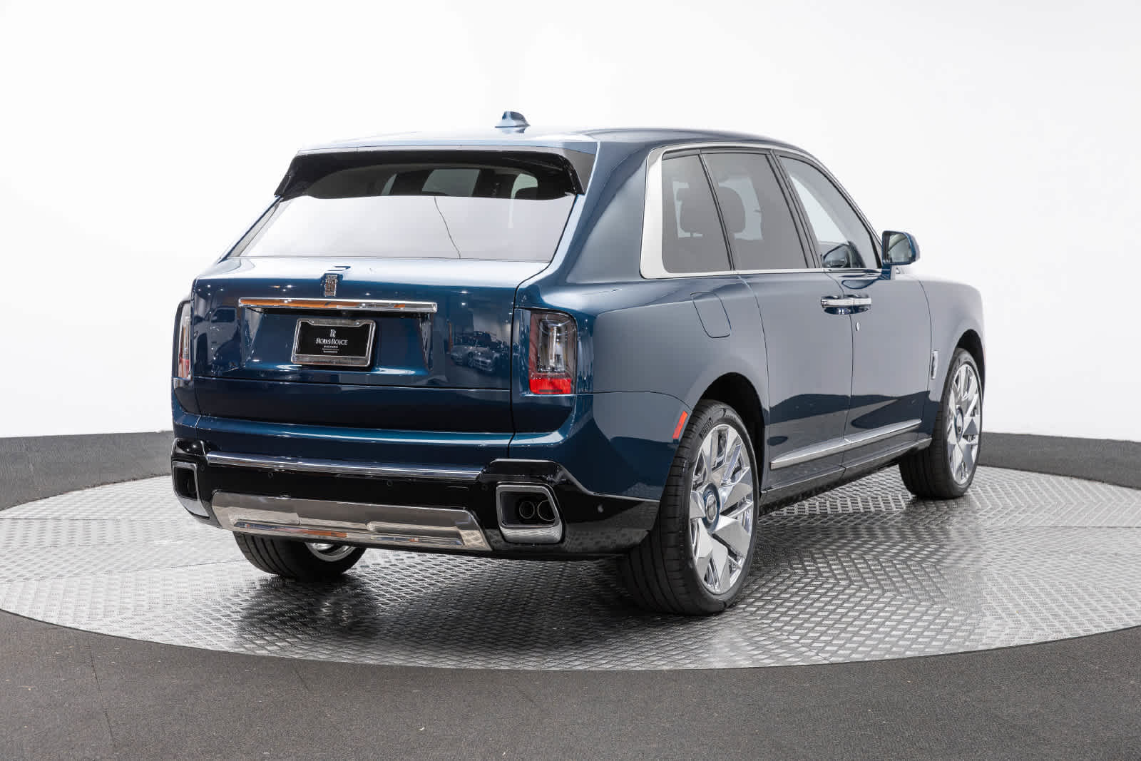 2027 Rolls-Royce Cullinan 