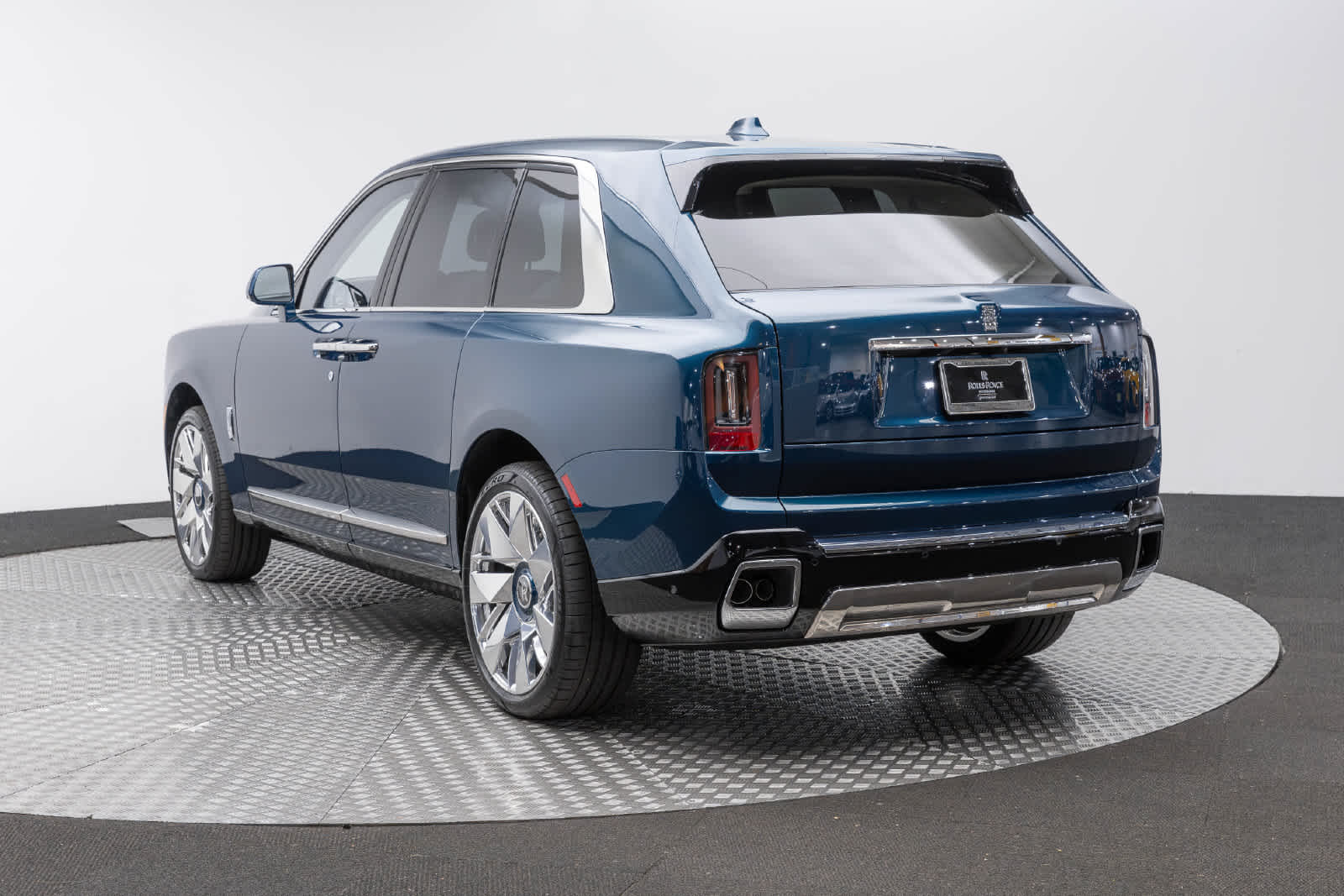 2027 Rolls-Royce Cullinan 