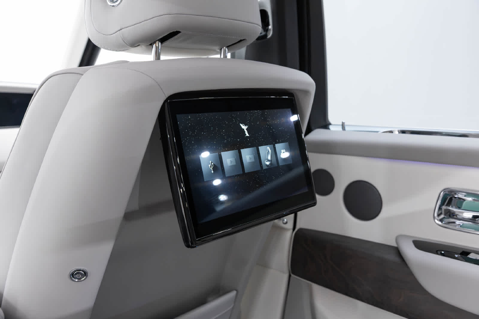 2027 Rolls-Royce Cullinan 