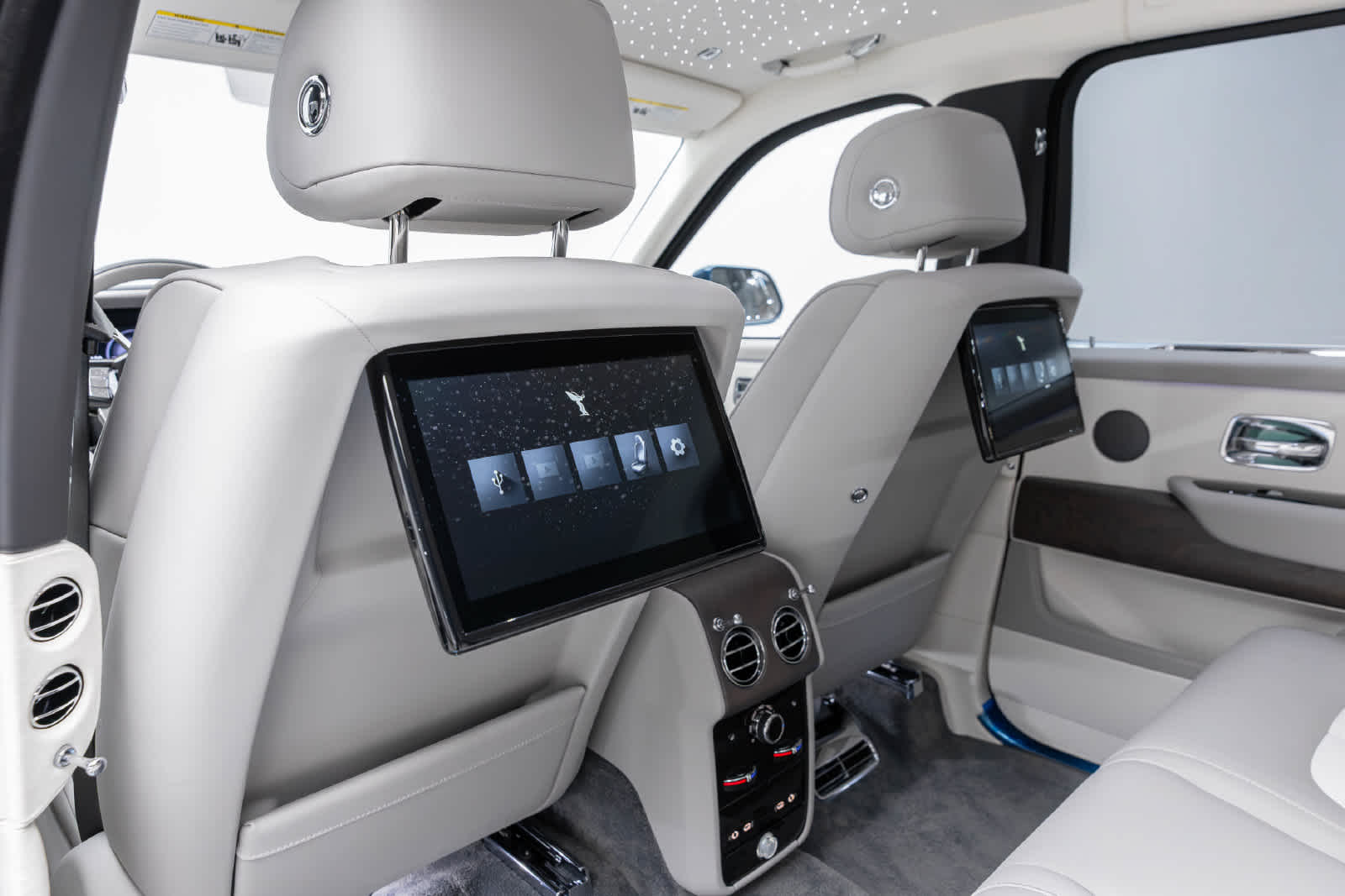 2027 Rolls-Royce Cullinan 