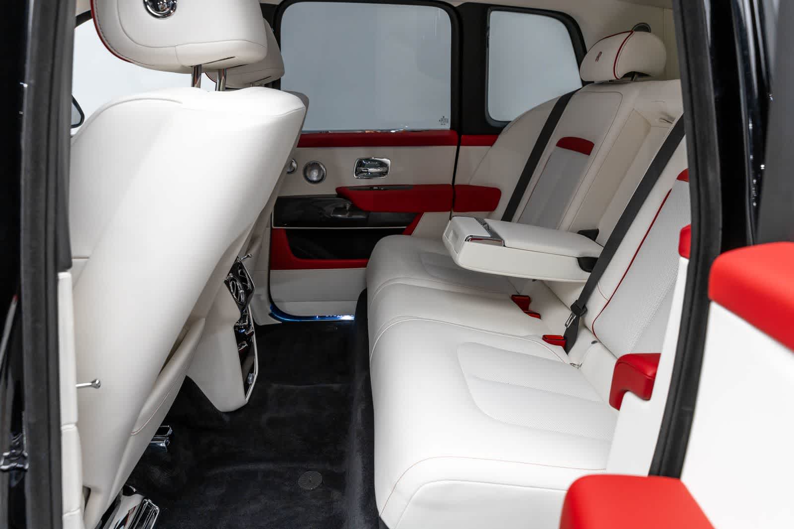 2027 Rolls-Royce Cullinan Black Badge
