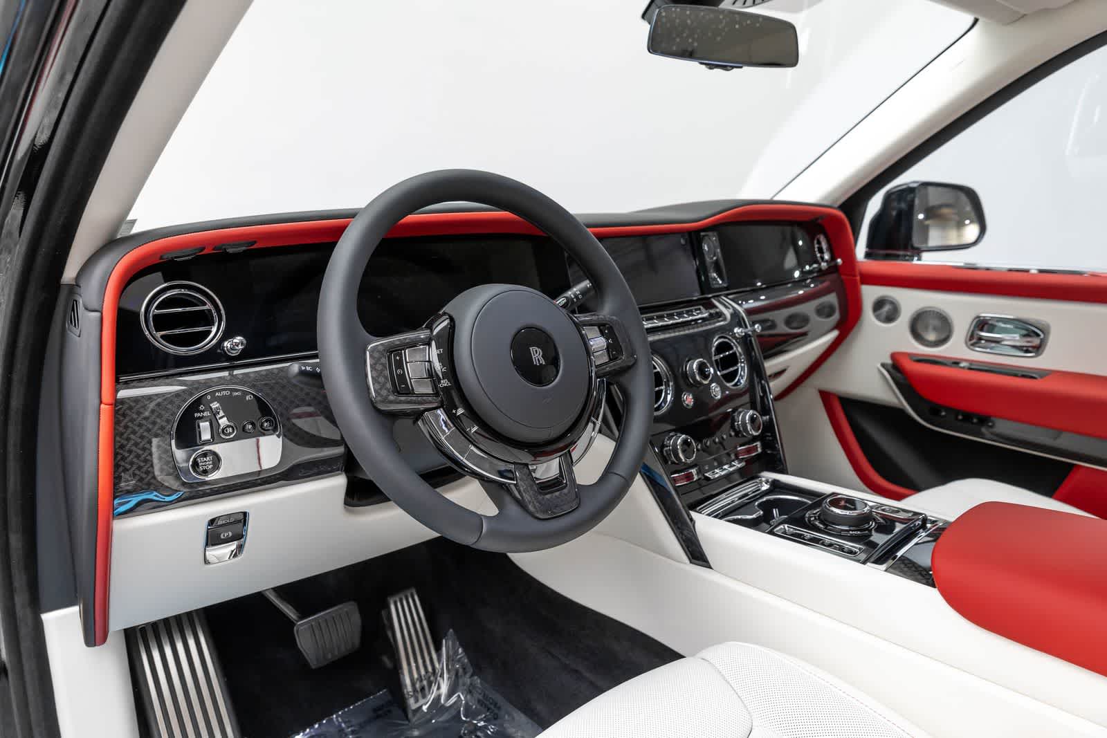 2027 Rolls-Royce Cullinan Black Badge