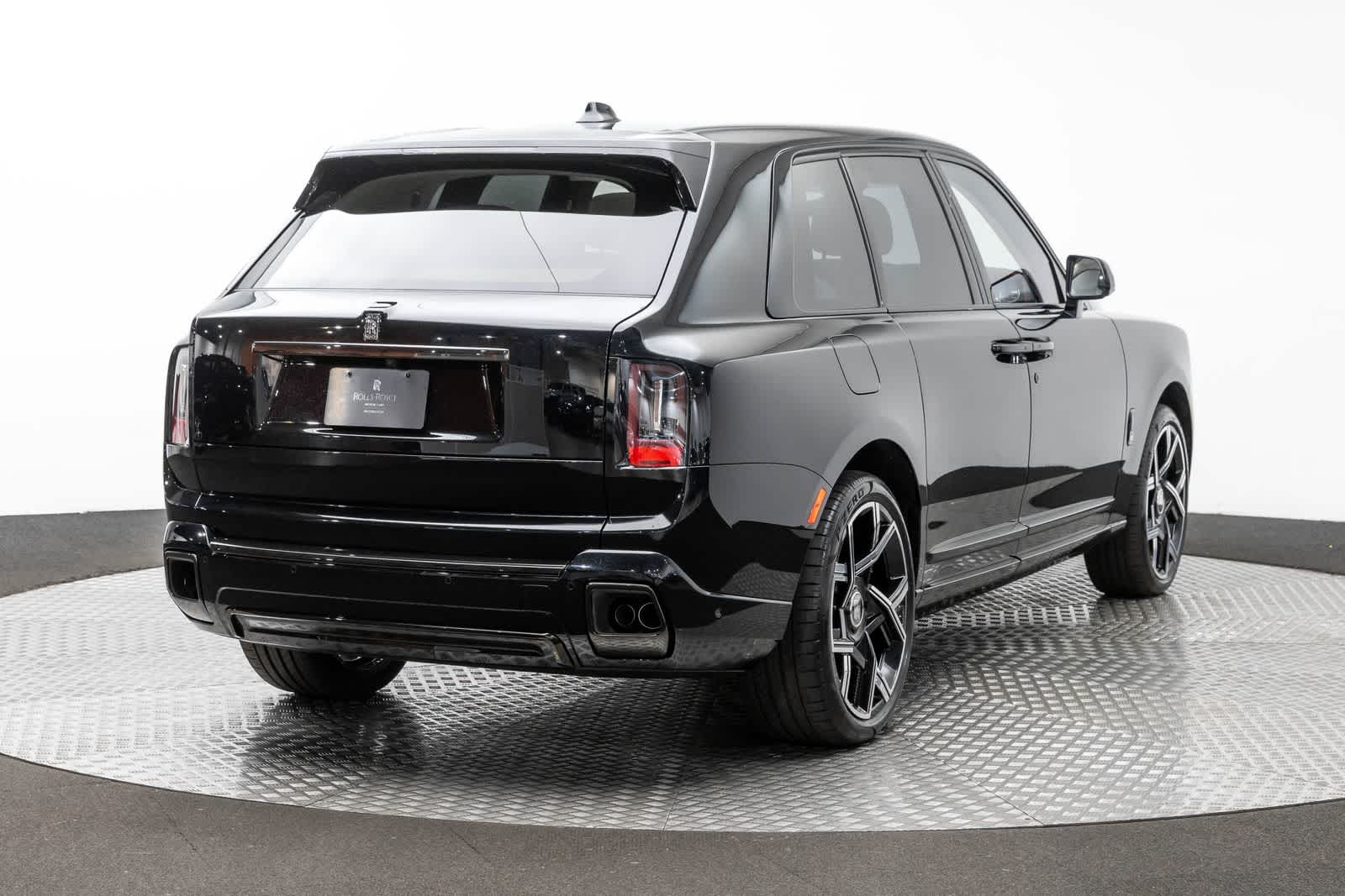 2027 Rolls-Royce Cullinan Black Badge