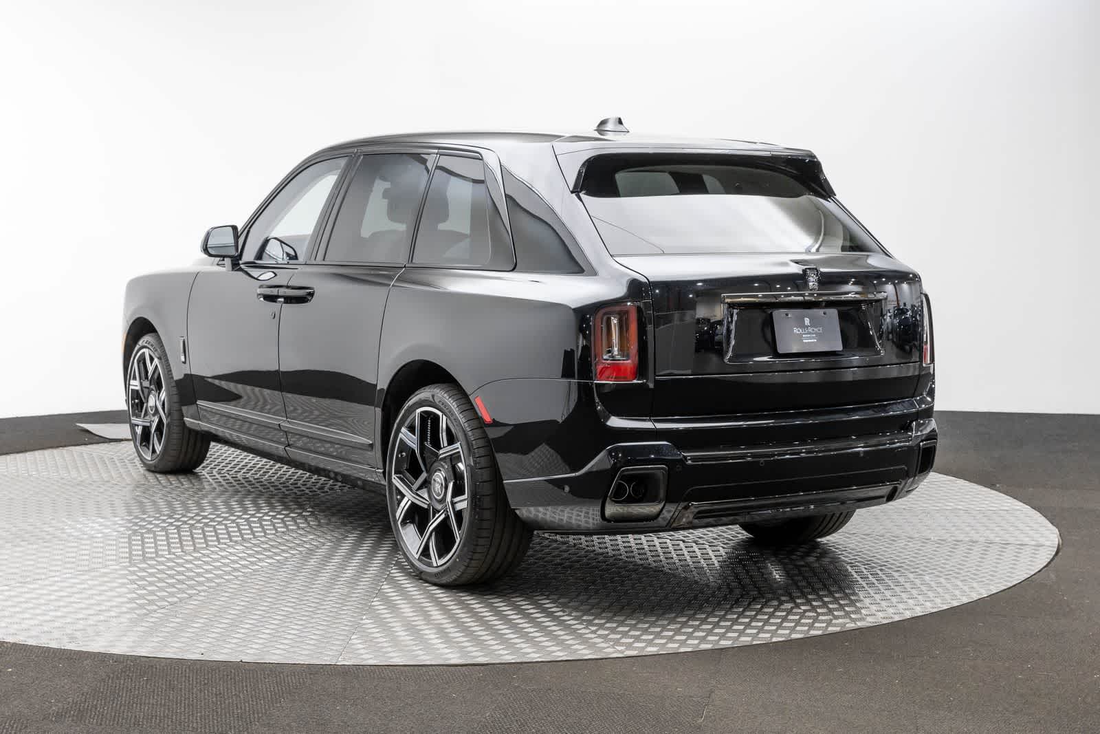 2027 Rolls-Royce Cullinan Black Badge