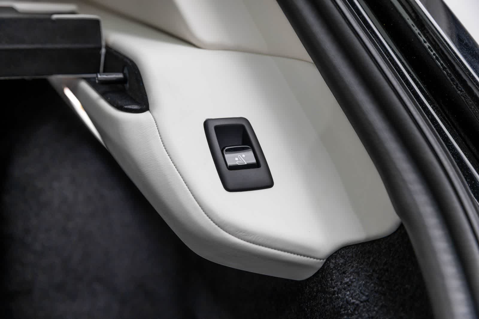 2027 Rolls-Royce Cullinan Black Badge