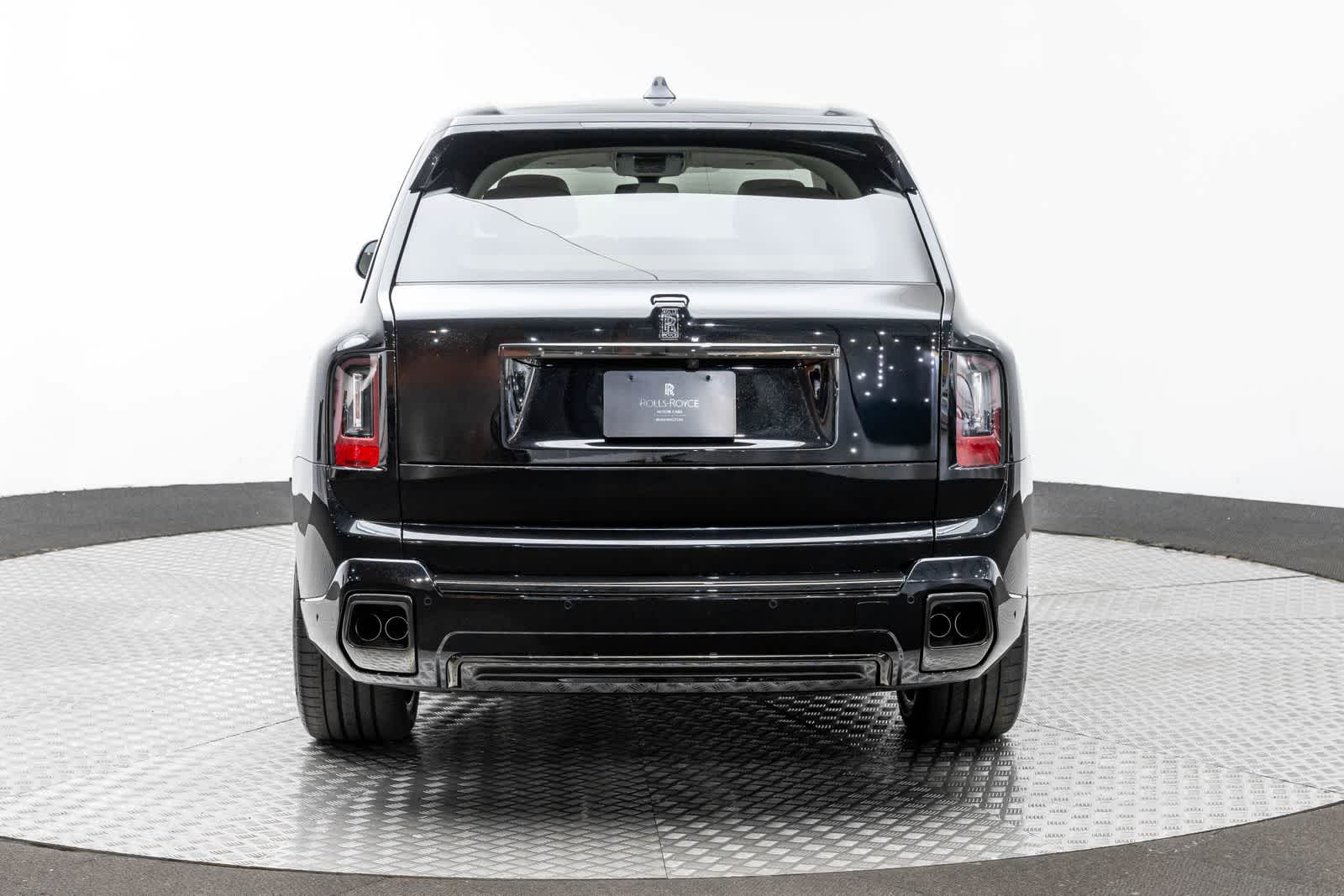 2027 Rolls-Royce Cullinan Black Badge