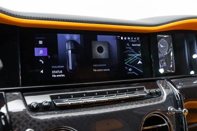 2027 Rolls-Royce Cullinan Black Badge
