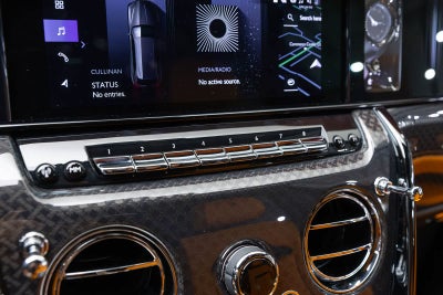 2027 Rolls-Royce Cullinan Black Badge