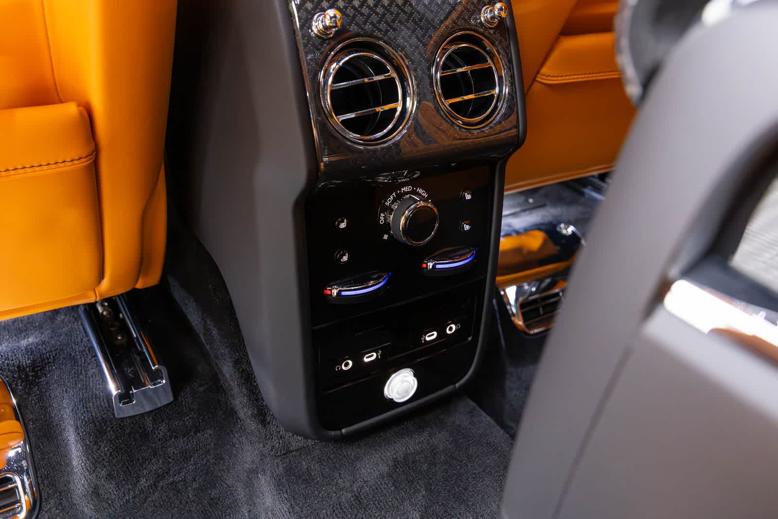 2027 Rolls-Royce Cullinan Black Badge