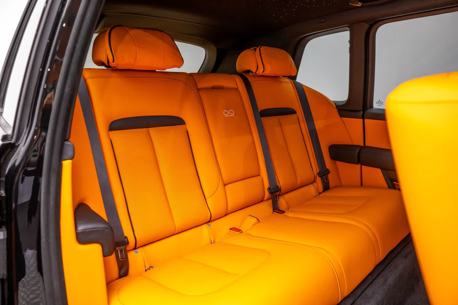 2027 Rolls-Royce Cullinan Black Badge