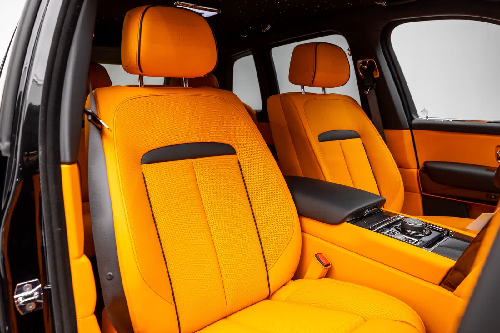 2027 Rolls-Royce Cullinan Black Badge