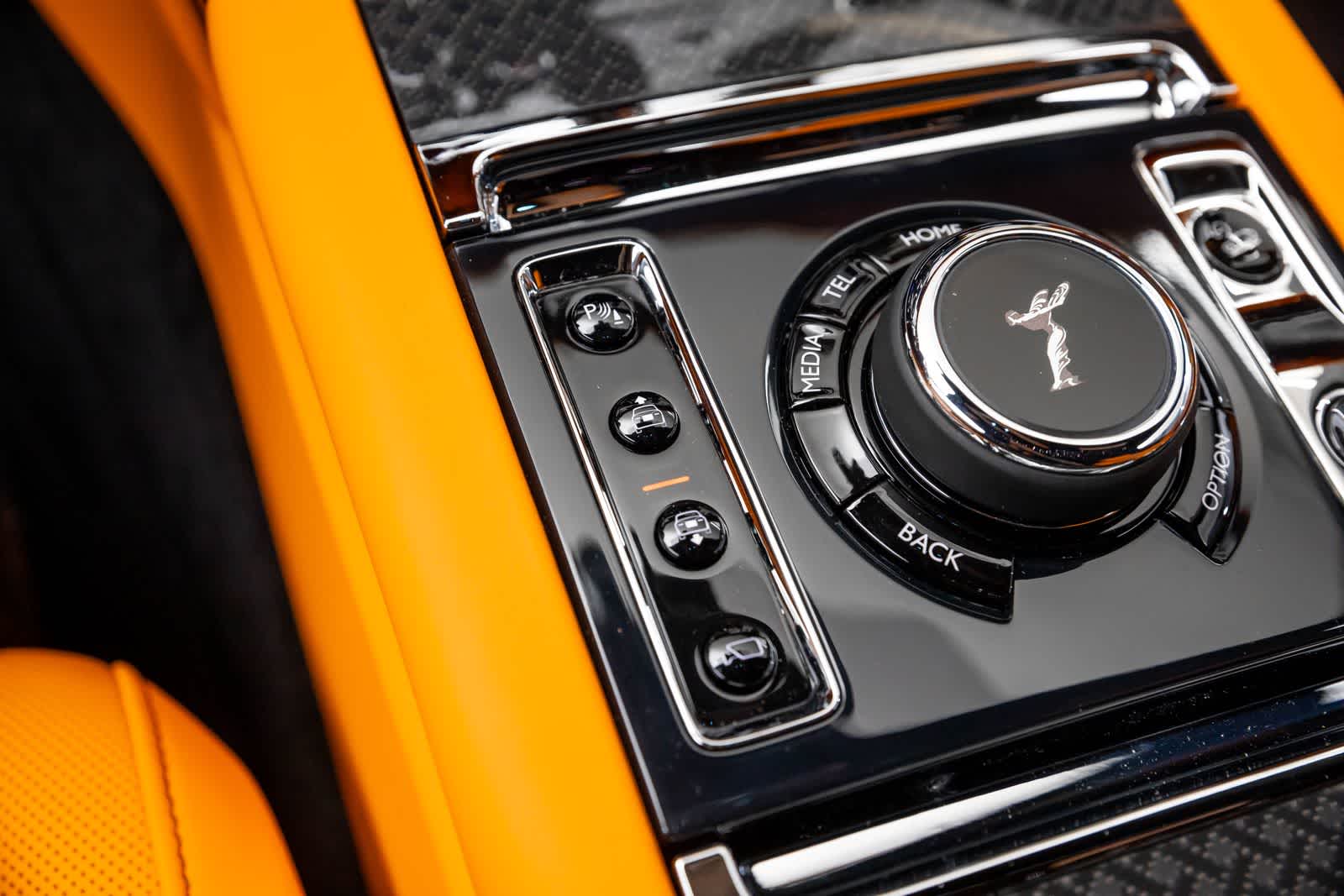 2027 Rolls-Royce Cullinan Black Badge