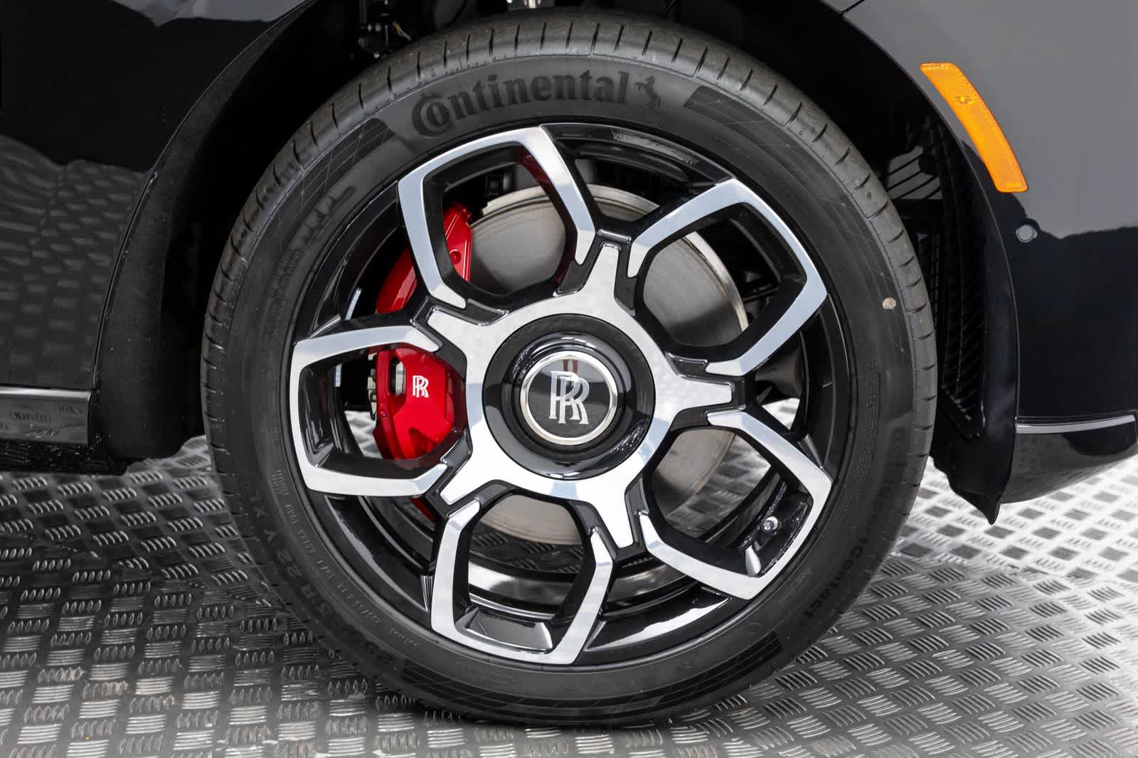 2027 Rolls-Royce Cullinan Black Badge