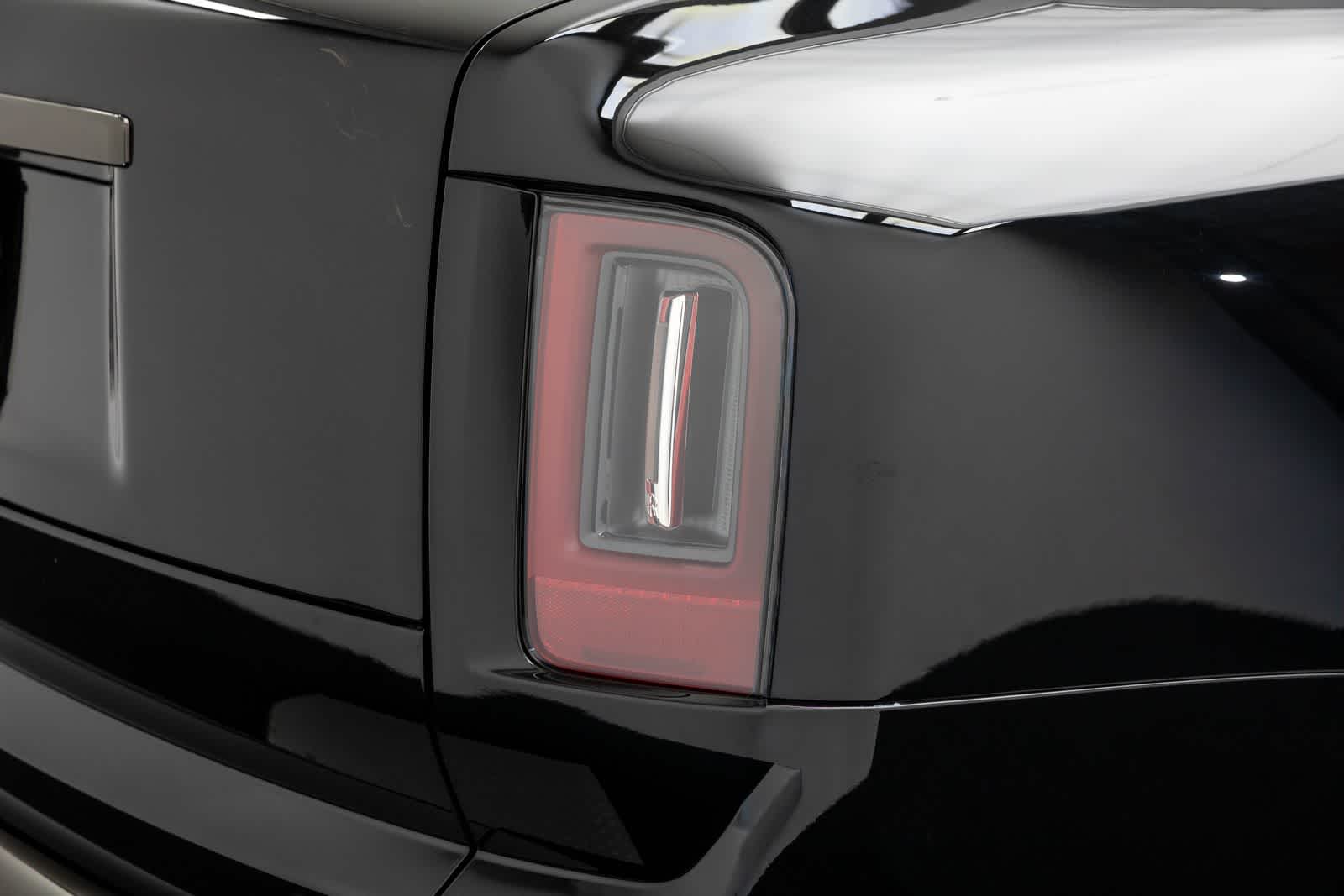 2027 Rolls-Royce Cullinan Black Badge