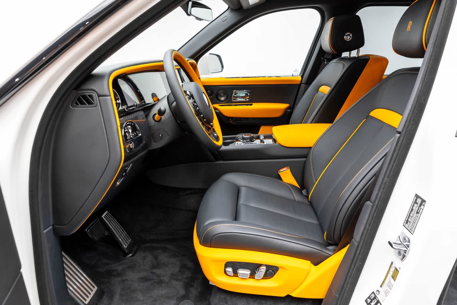 2027 Rolls-Royce Cullinan Black Badge