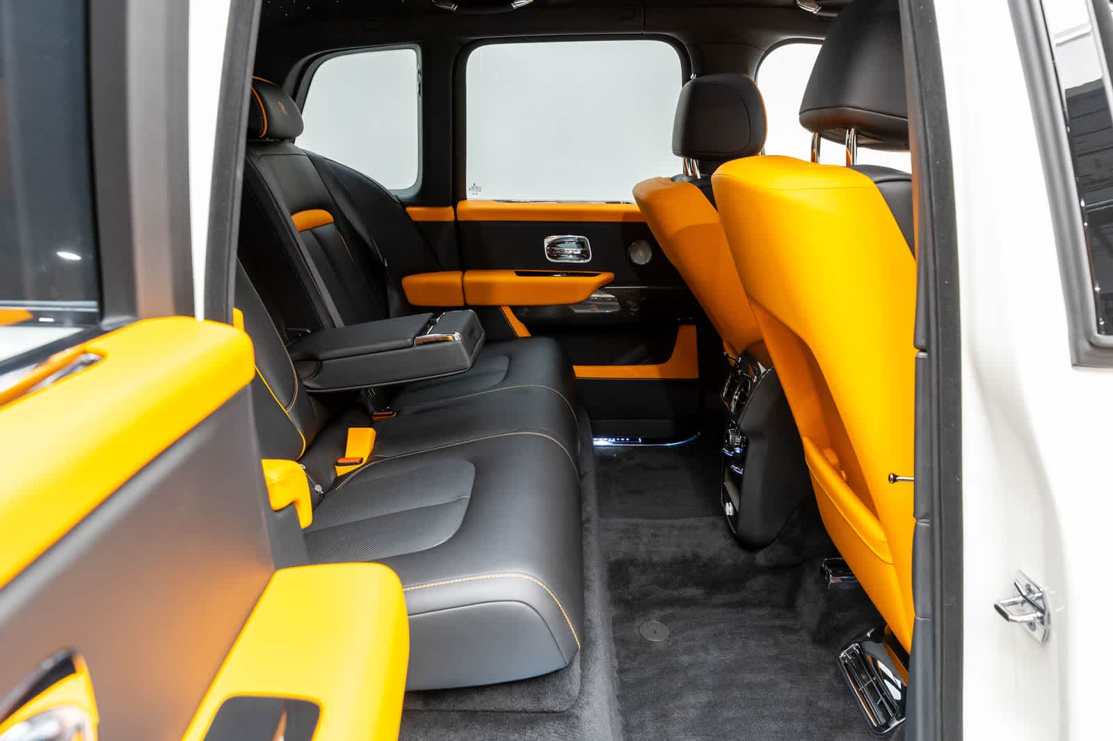 2027 Rolls-Royce Cullinan Black Badge