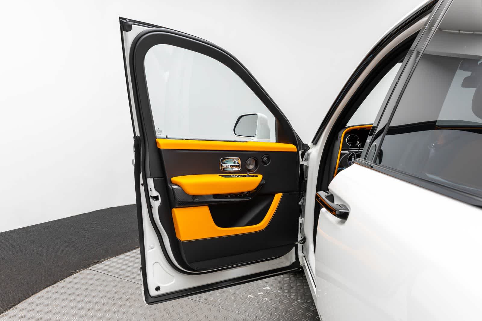 2027 Rolls-Royce Cullinan Black Badge