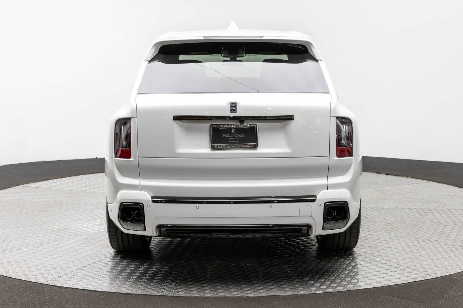 2027 Rolls-Royce Cullinan Black Badge