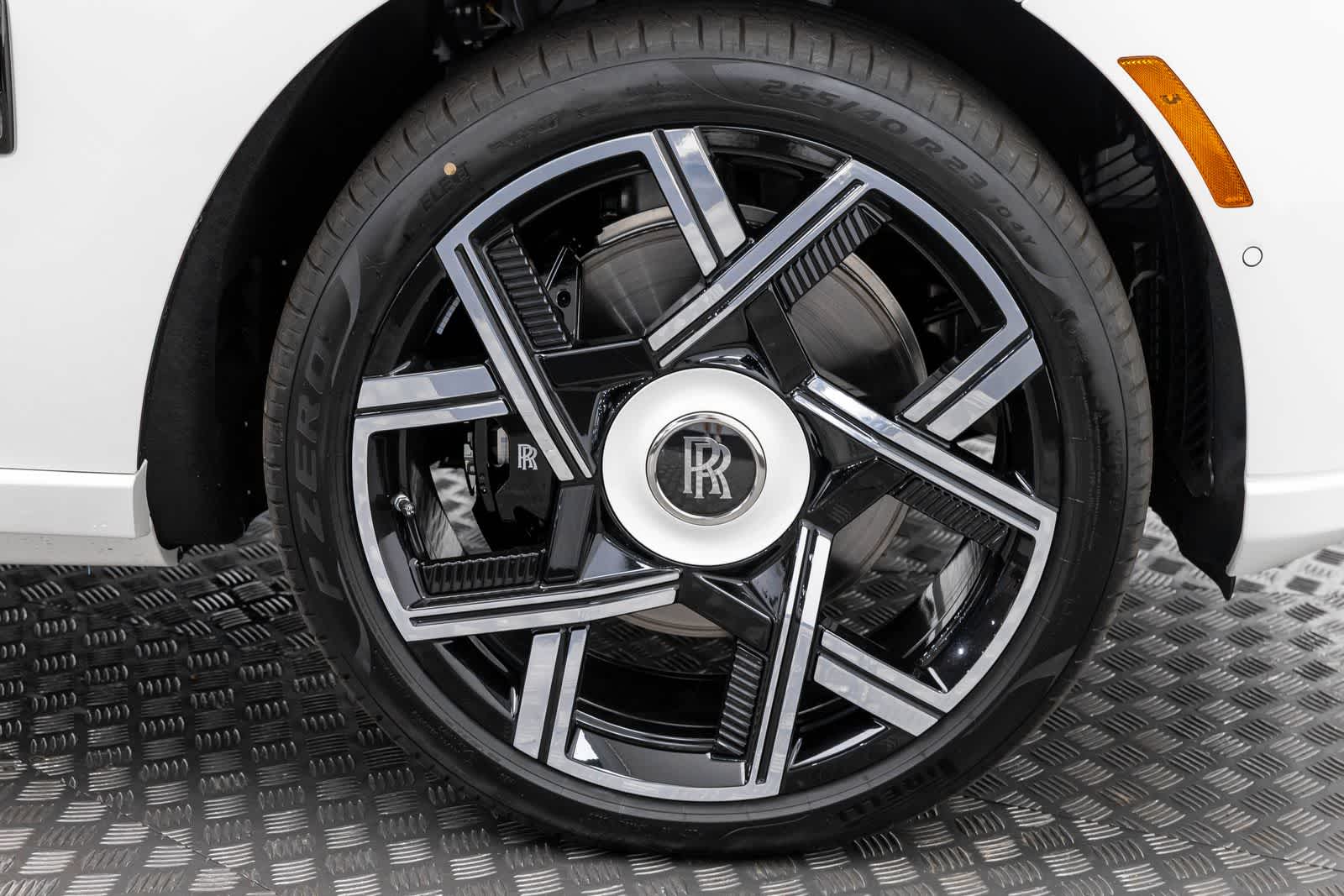 2027 Rolls-Royce Cullinan Black Badge