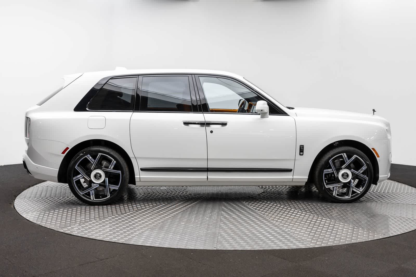 2027 Rolls-Royce Cullinan Black Badge