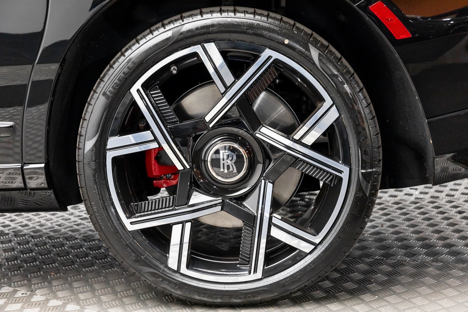 2026 Rolls-Royce Cullinan Black Badge