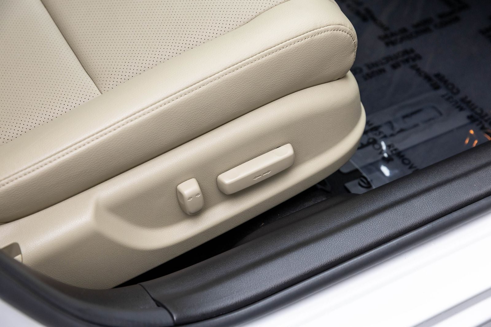 2018 Acura ILX w/Premium Pkg