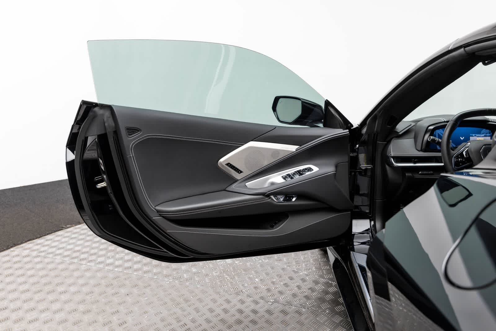 2023 Chevrolet Corvette 2LT