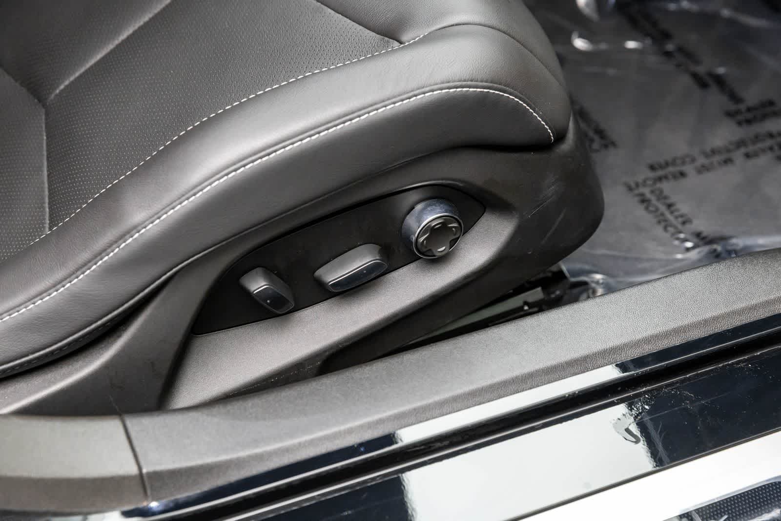 2023 Chevrolet Corvette 2LT