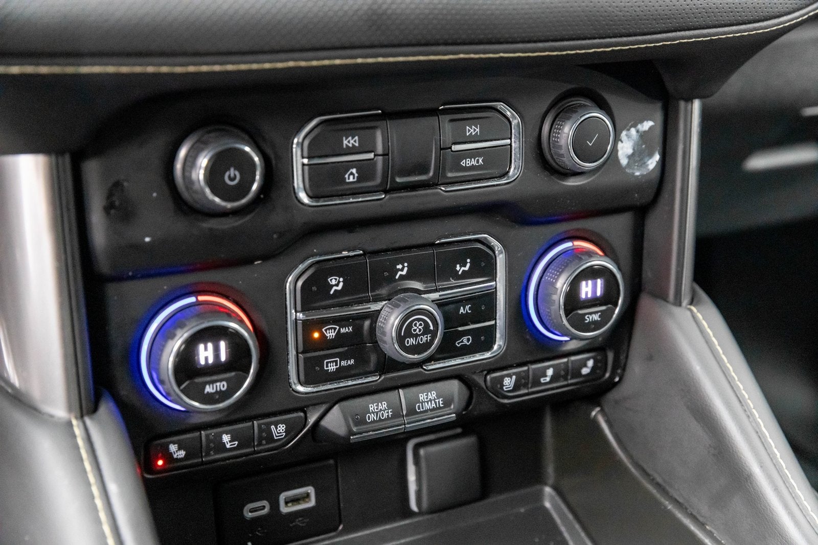 2024 Chevrolet Suburban Premier