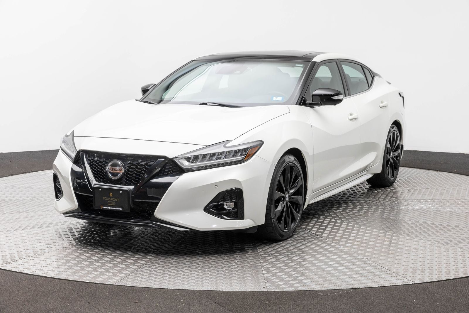 2021 Nissan Maxima SR