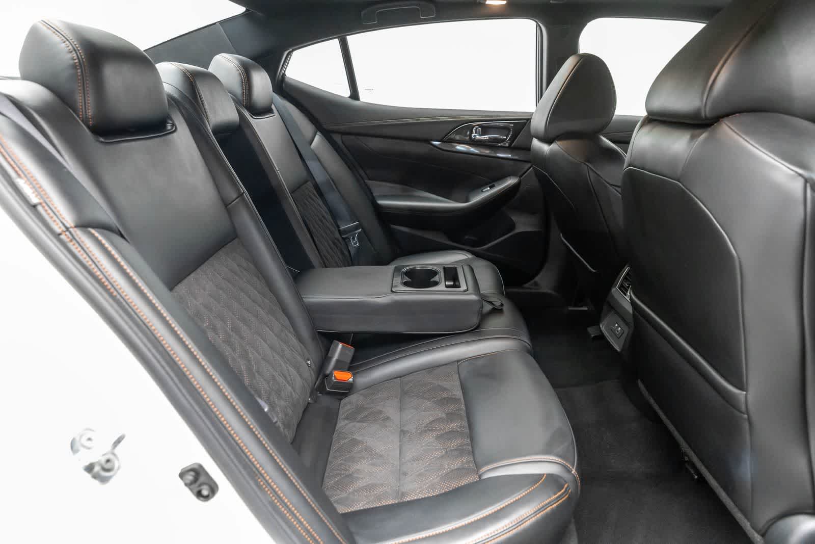 2021 Nissan Maxima SR
