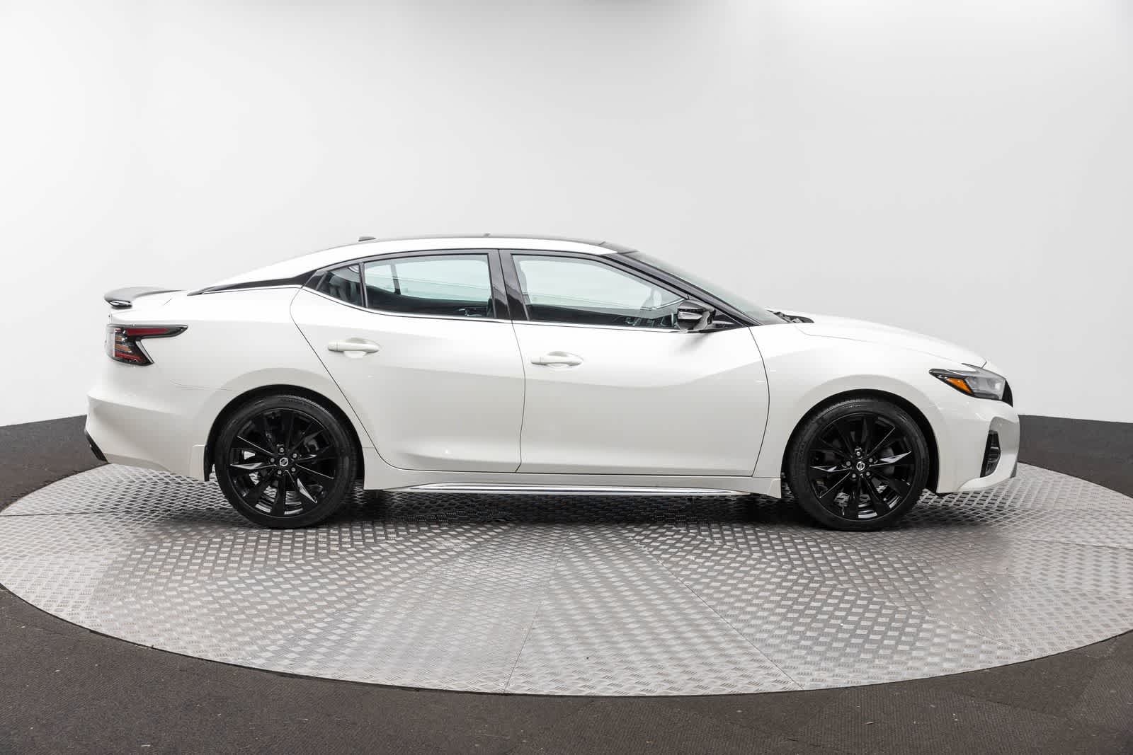 2021 Nissan Maxima SR