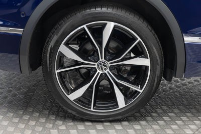 2023 Volkswagen Tiguan SEL R-Line