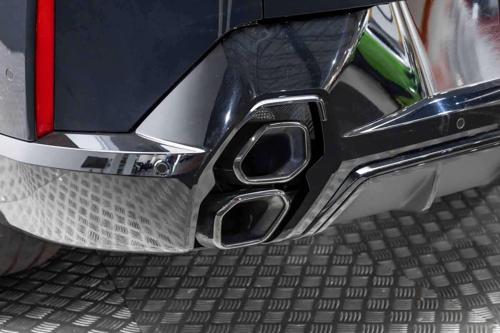 2024 BMW XM Sports Activity Vehicle