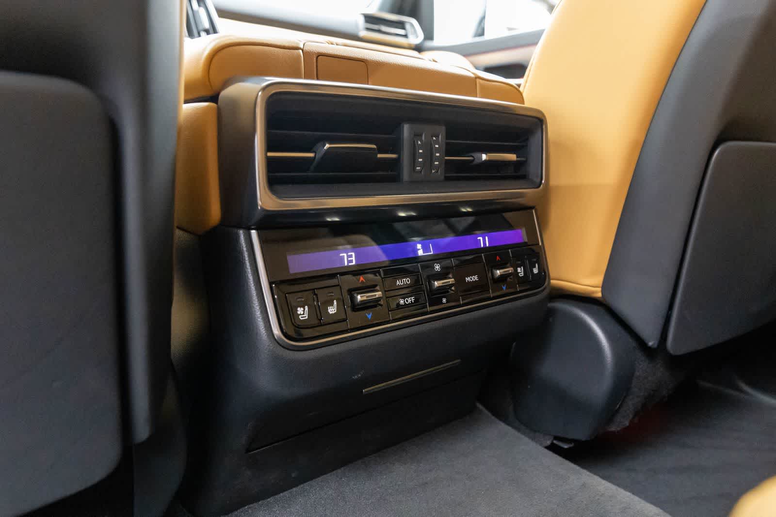 2024 Lexus LX 600 Premium