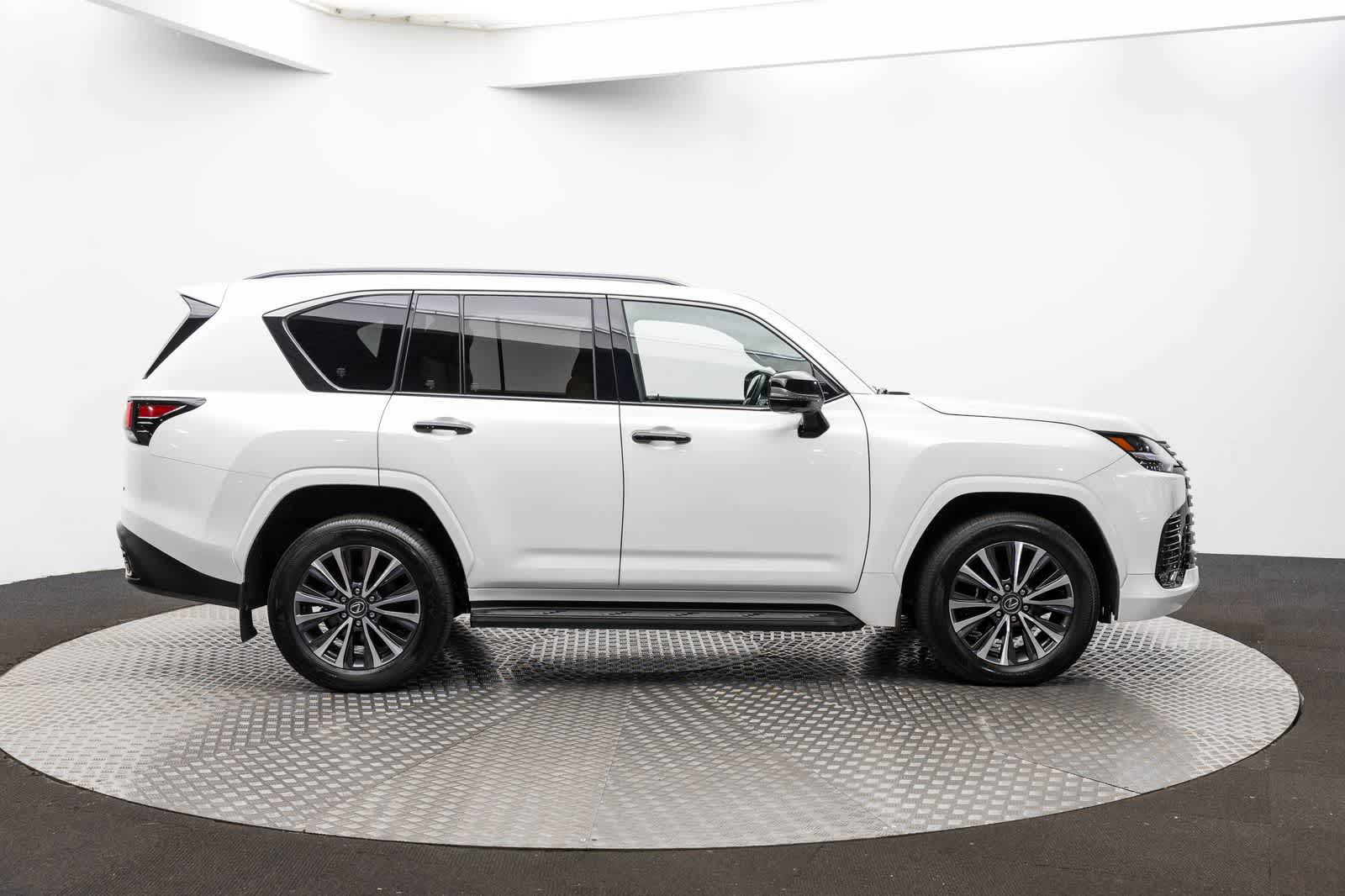 2024 Lexus LX 600 Premium