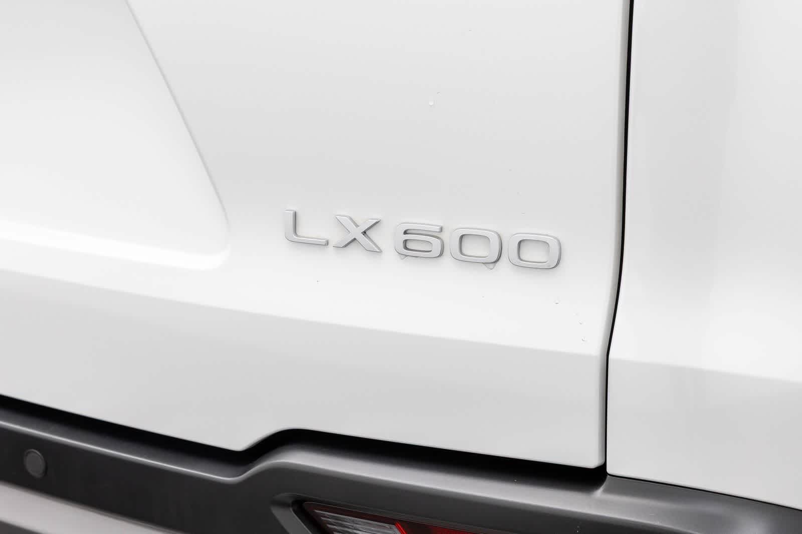 2024 Lexus LX 600 Premium