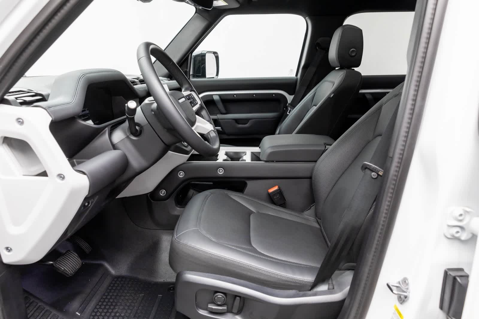 2025 Land Rover Defender S