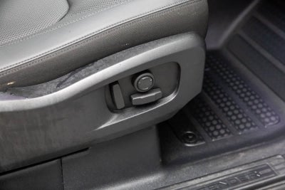 2025 Land Rover Defender S